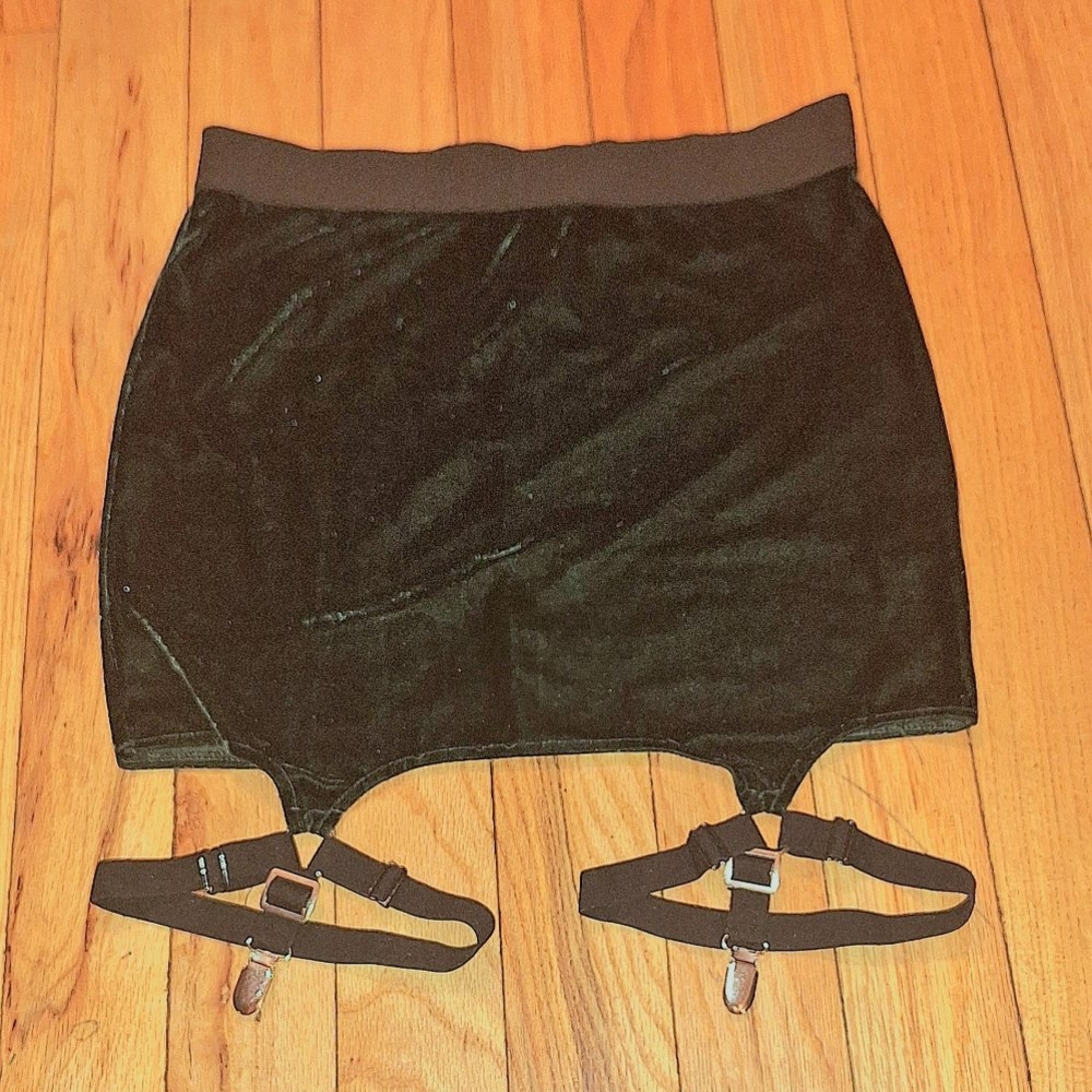 Killstar Green Velvet Skirt with Garters